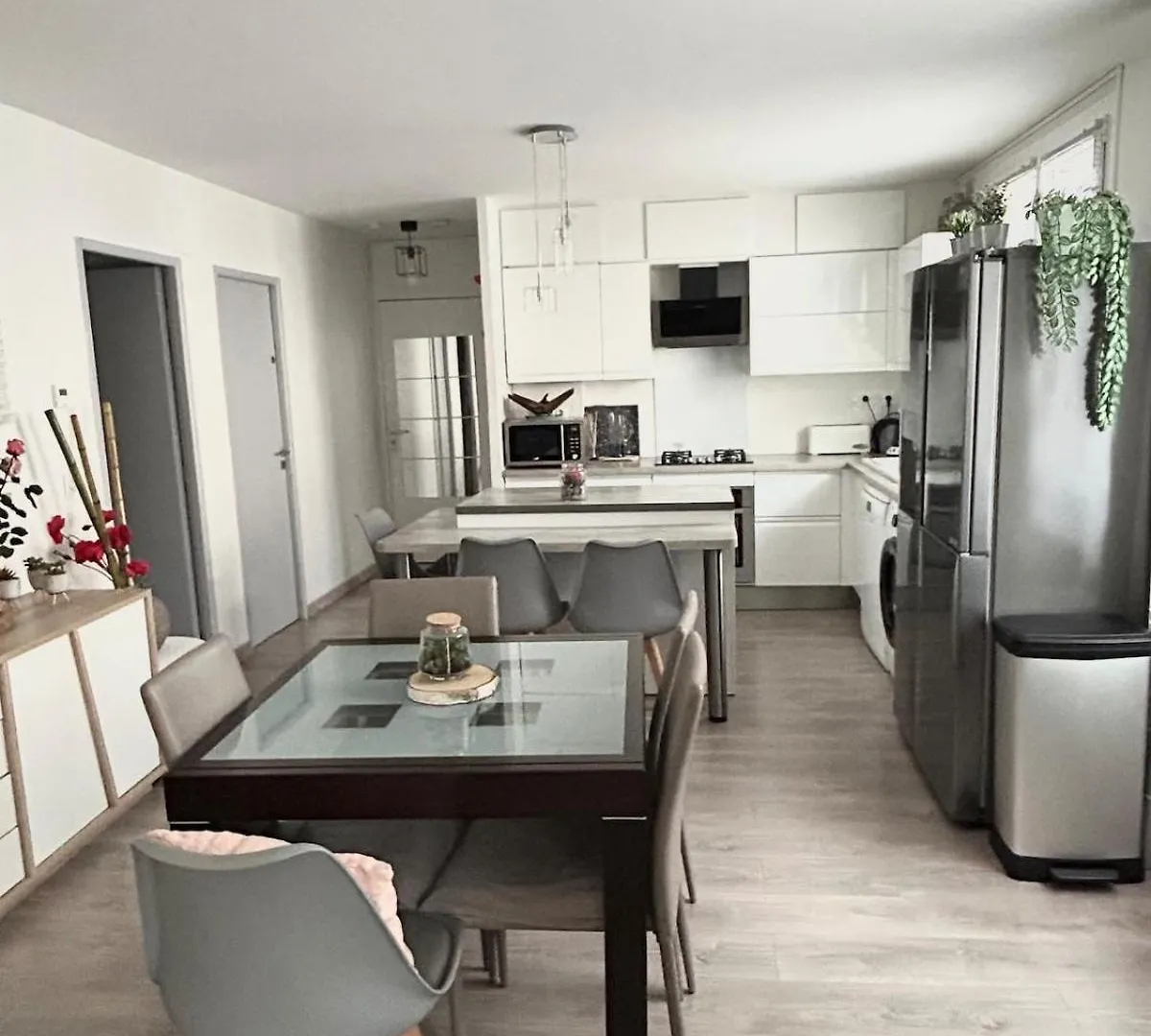 Cozy Apartment With Parking 5 Min From Downtown Αιξ-αν-Προβάνς 0*,  Γαλλία
